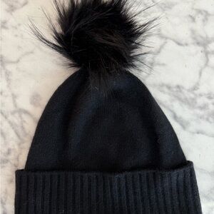 New Nordstrom 100% Cashmere Black Knit Pom-Pom Beanie